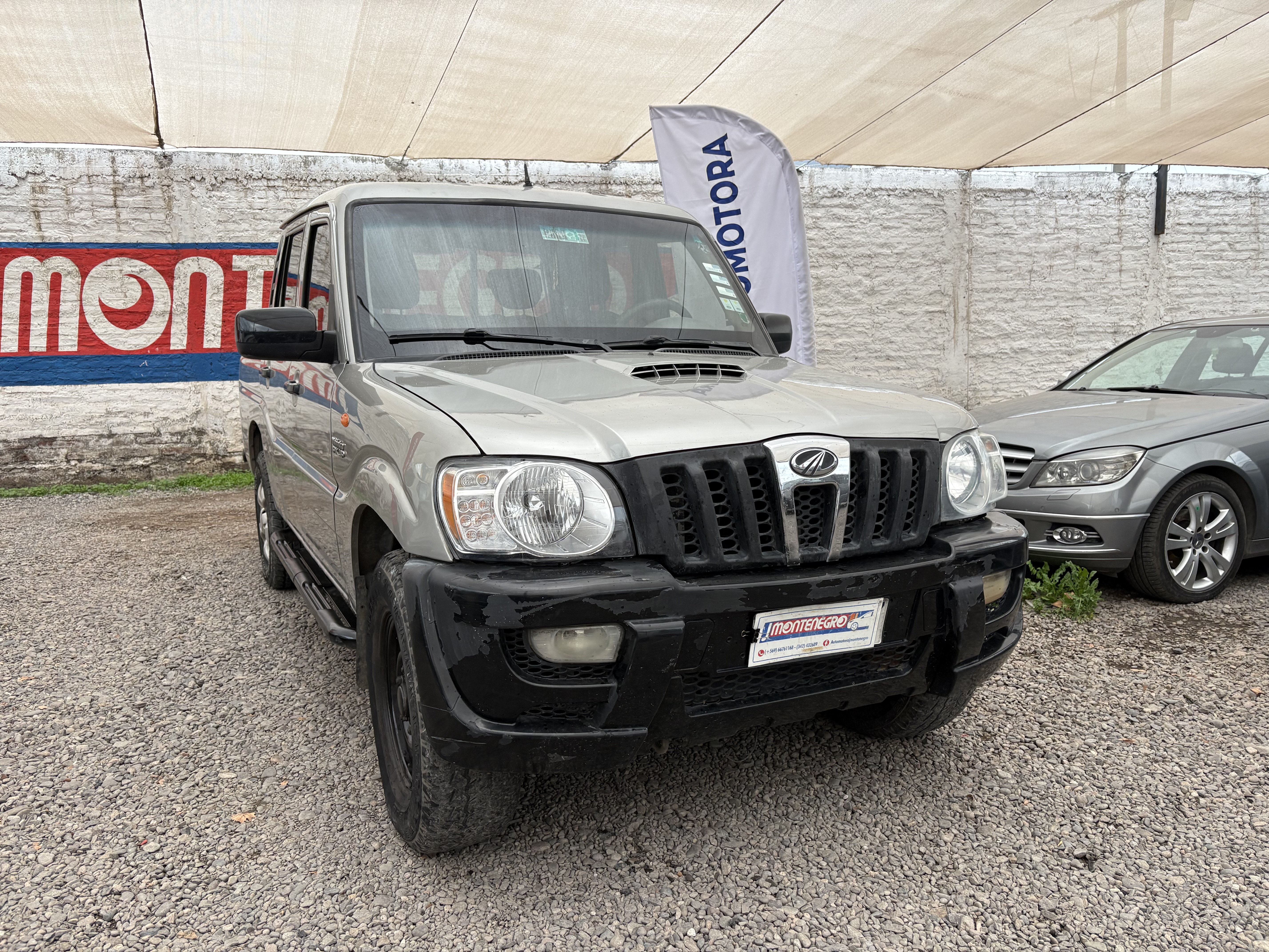 Mahindra Pick Up — foto 12 de 13